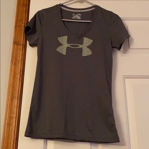 Under Armour tee shirt short sleeve